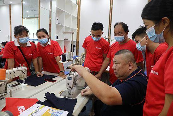 CQ9电子 CQ9传奇福绵区：缝纫技能培训促就业 助推产业工人队伍建设改革
