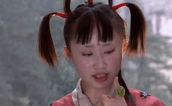 她16岁演“天山童姥”造型雷人现在服装随意挑选美成小仙女了CQ9电子 CQ9传奇
