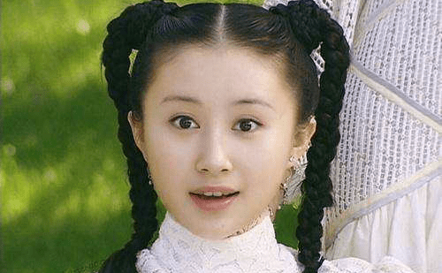 她16岁演“天山童姥”造型雷人现在服装随意挑选美成小仙女了CQ9电子 CQ9传奇(图3)