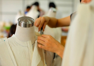 华东服装学校__服装设计学校_学CQ9电子 CQ9传奇习设计_培训_制版_华东(图4)