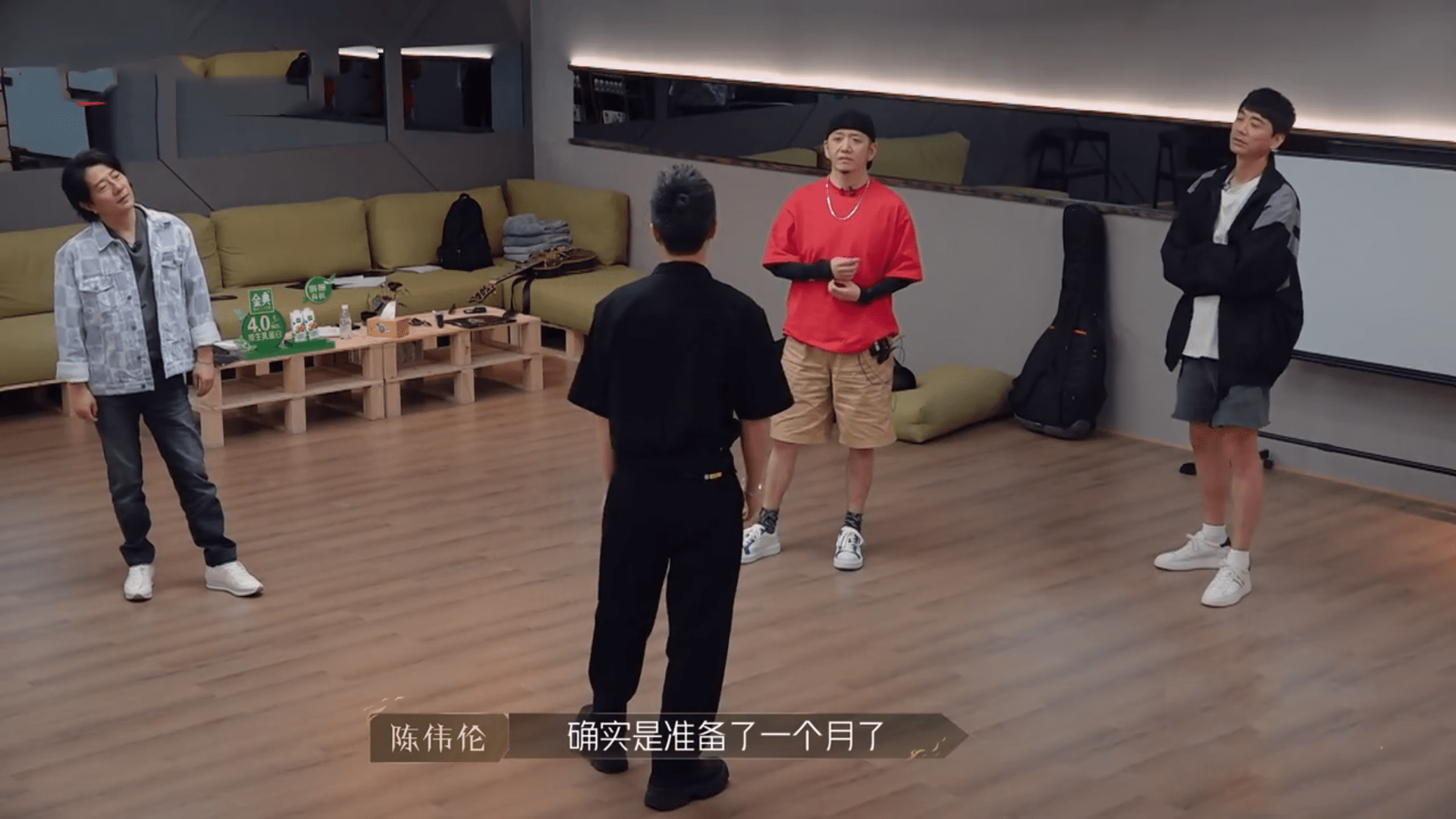 不要舞美不要服装对抗节目组郑钧或为自己的随性买单CQ9电子 CQ9传奇(图5)
