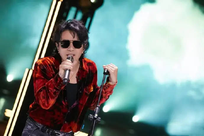 不要舞美不要服装对抗节目组郑钧或为自己的随性买单CQ9电子 CQ9传奇(图2)