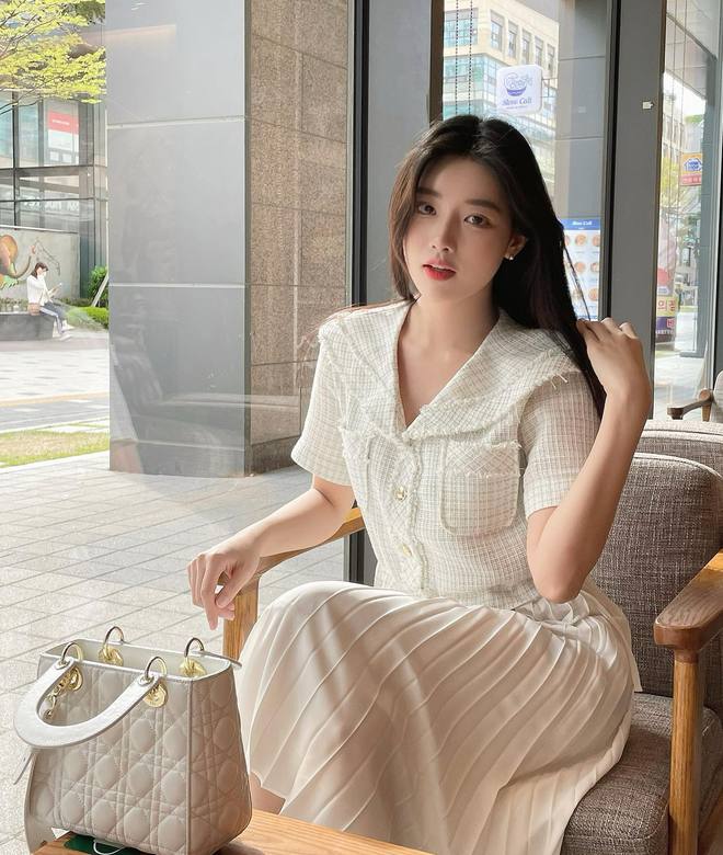 穿白色衣服CQ9电子 CQ9传奇如何显得更漂亮？九妹来告诉你(图7)