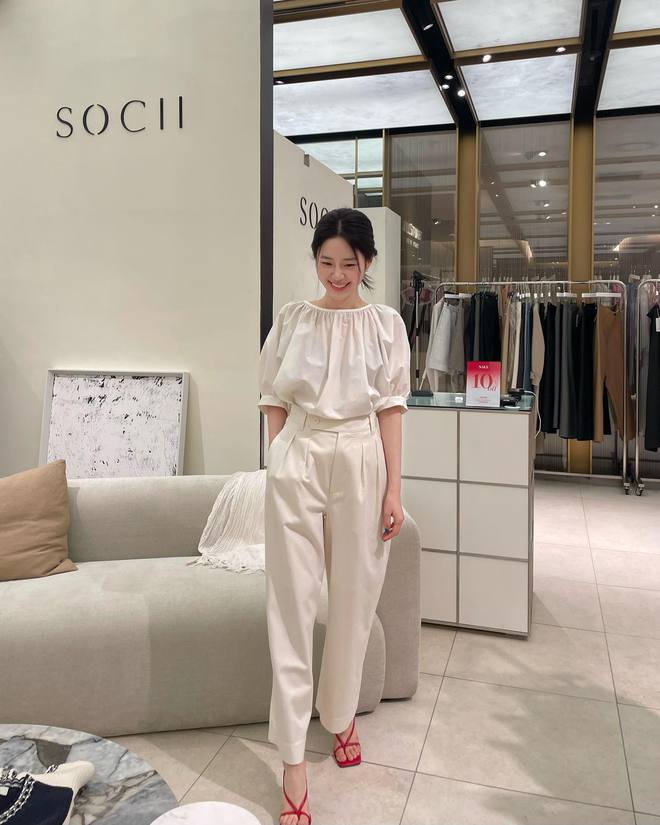 穿白色衣服CQ9电子 CQ9传奇如何显得更漂亮？九妹来告诉你(图9)