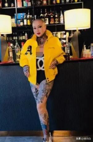 浙江女富婆曾高调征婚：谁娶我送一CQ9电子 CQ9传奇台宾利3年后被娶走了吗？(图3)