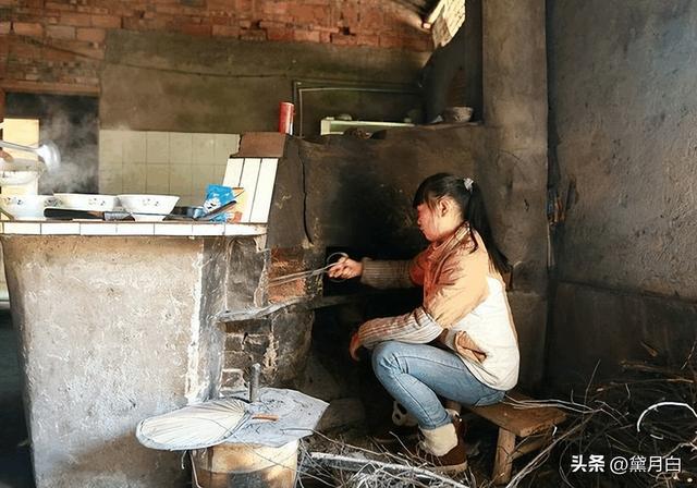 浙江女富婆曾高调征婚：谁娶我送一CQ9电子 CQ9传奇台宾利3年后被娶走了吗？(图7)