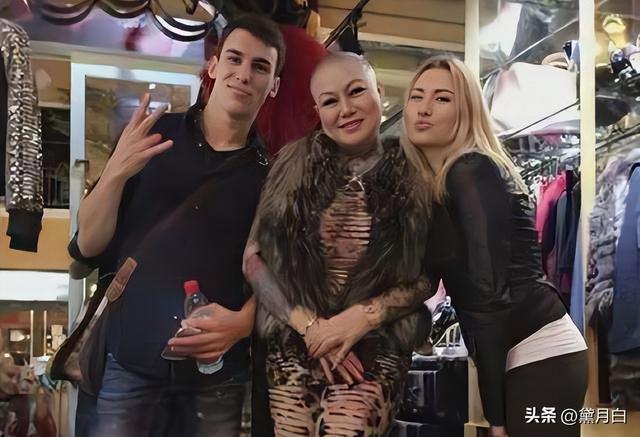 浙江女富婆曾高调征婚：谁娶我送一CQ9电子 CQ9传奇台宾利3年后被娶走了吗？(图14)