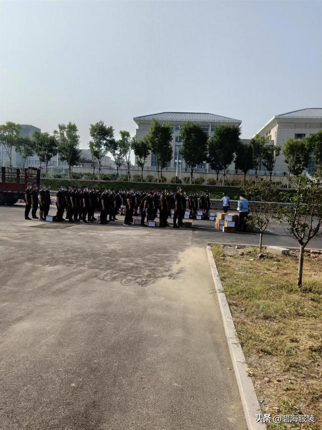 碧海服装对山东警察学院2022级新生校服制作配送工作实录CQ9电子 CQ9传奇(图2)
