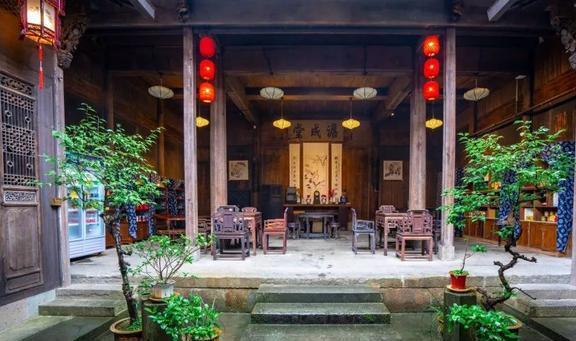 CQ9电子 CQ9传奇电子江西一景区有一特殊规定来此必须穿指定服装为全国首家(图8)