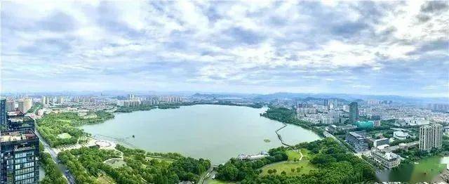 这十年·纺织强国路 企业用上“阳光存折”CQ9电子 CQ9传奇电子(图2)