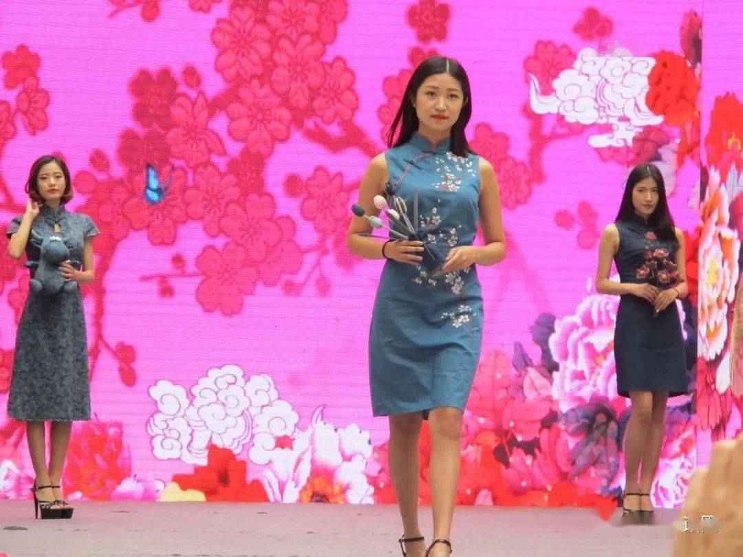 自主品牌与文创相融新塘牛仔服装产业转型升级CQ9电子 CQ9传奇电子