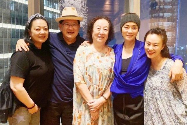 从纺织工到星光璀璨的大明星真实的毛阿敏颠覆了我的认知CQ9电子 CQ9传奇电子(图14)