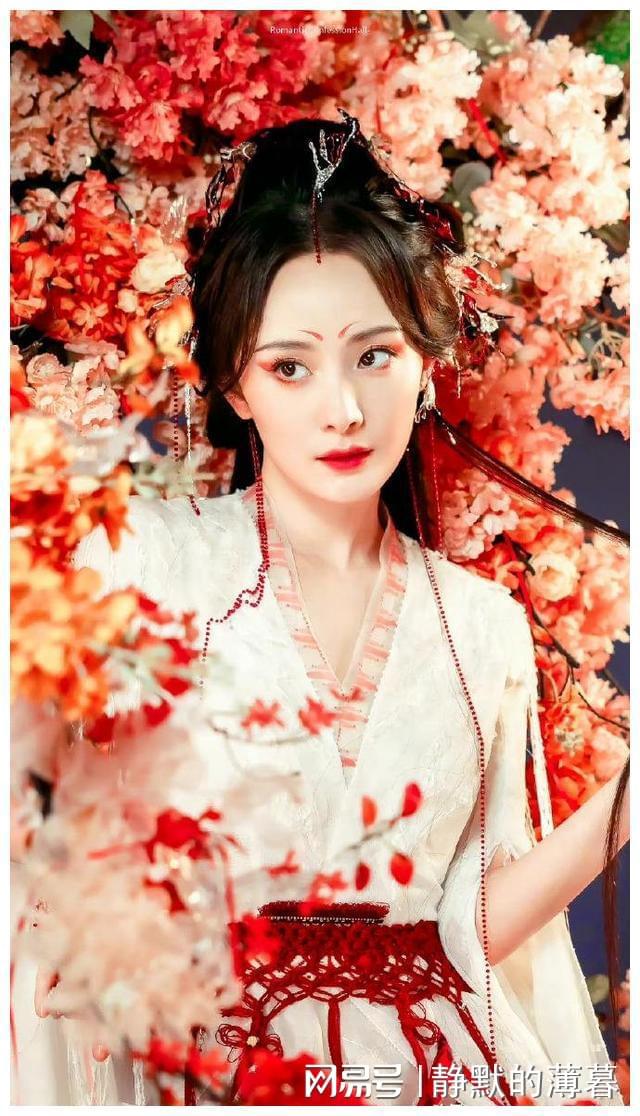 CQ9电子 CQ9传奇电子《狐妖小红娘》再上热搜造型服装太好看网友：仙女回归(图2)