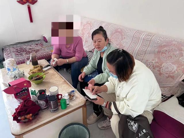 CQ9电子 CQ9传奇电子曾经服装生意风生水起的“大姐大” 如今穷困潦倒 究竟经历了什么？