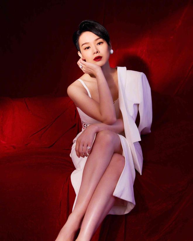 胡杏儿为《乘风破浪3》剪短发30位姐姐都选择白色服装的原因CQ9电子 CQ9传奇电子(图3)