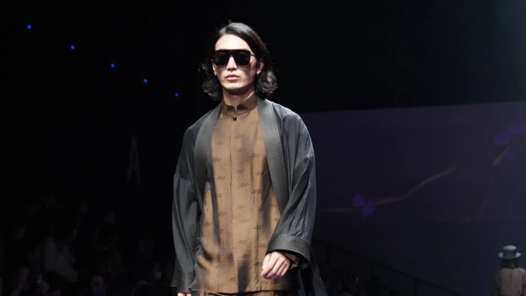 CQ9电子 CQ9传奇电子上海嘉定本土服装品牌亮相上海时装周(图6)