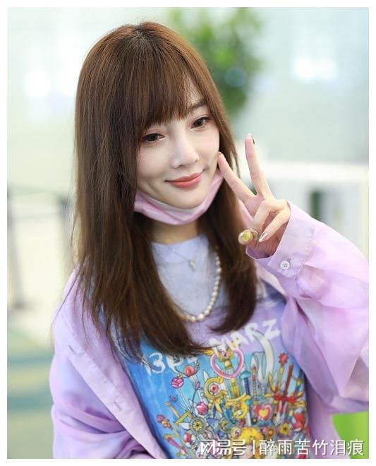 李小璐离婚后越来越嫩了穿着一身紫色的服装气质也太嫩了CQ9电子 CQ9传奇电子(图10)