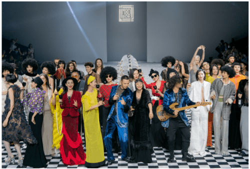 CQ9电子 CQ9传奇电子新品服装发布会翻车背后：坚持高端化路线李宁学不来安踏(图11)