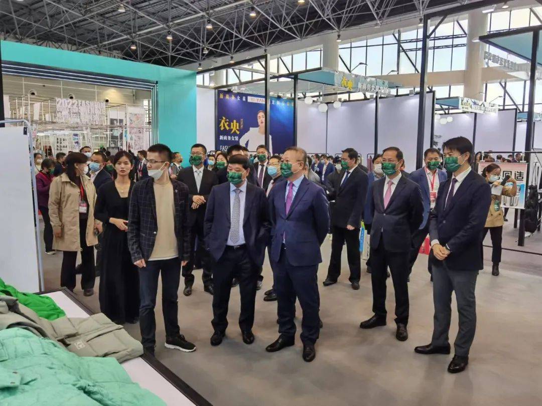 开拓CQ9电子 CQ9传奇电子中国服装定制多元化发展格局2022 CHIC定制展（苏州盛泽站）于绸都盛放(图2)