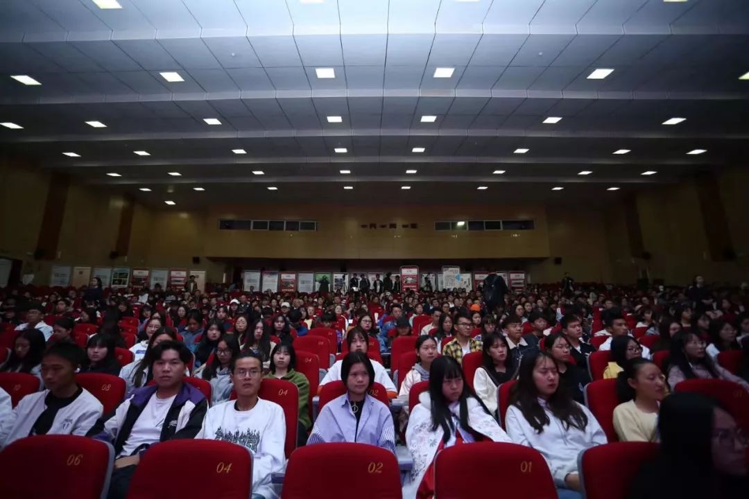 纺CQ9电子 CQ9传奇电子织非遗传承发展步入新时代第三届中国纺织非物质文化遗产大会在昆明举办(图4)