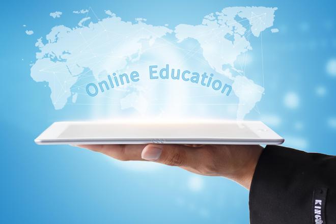 聚师网：陕西服装工程学院40名毕业生CQ9电子 CQ9传奇电子穿汉服迎接学术权杖