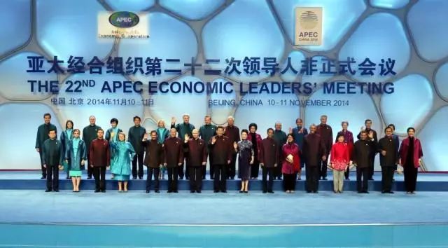 CQ9电子 CQ9传奇电子70年：纺织服装大国崛起(图15)