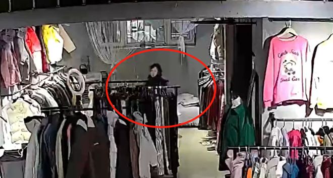 CQ9电子 CQ9传奇电子服装店老板睡觉没戴口罩被黄牌警告？最新消息
