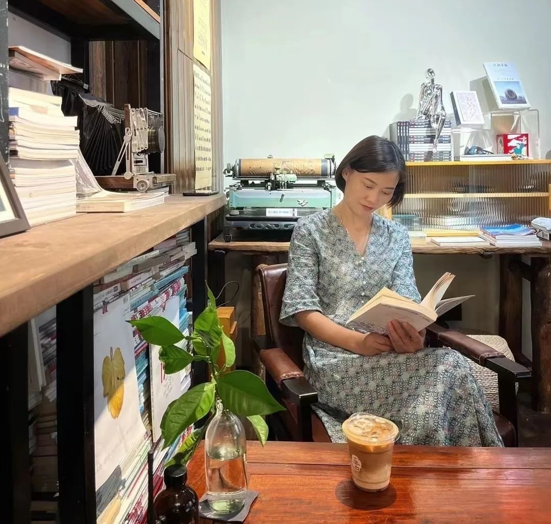 金山这条老街藏着家宝藏服装工厂店与知名品牌有合作连市区顾CQ9电子 CQ9传奇电子客都专程而来(图6)