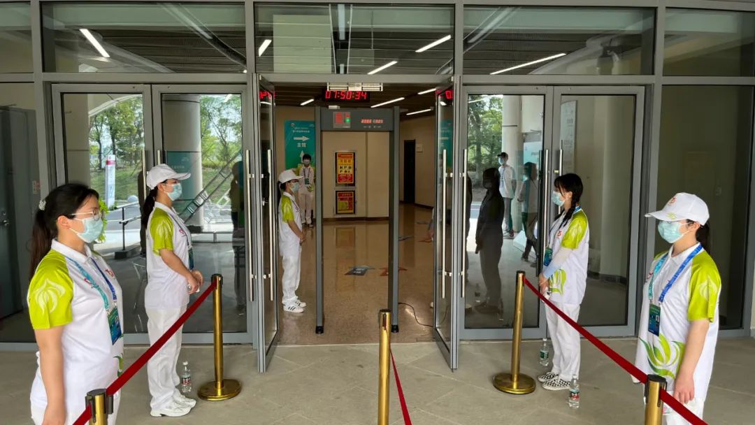 CQ9电子 CQ9传奇电子服装设计师揭秘安徽省第十五届运动会志愿者服装如何做到实用又美观(图8)