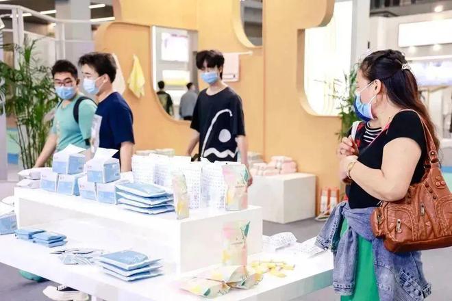 CQ9电子 CQ9传奇电子2022“三品”全国行高峰会、2022宁波时尚节暨第26届宁波国际服装节圆满落幕(图28)