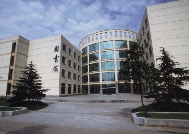 CQ9电子 CQ9传奇电子武汉纺织大学学风好不好？学在纺大满载书香！(图2)