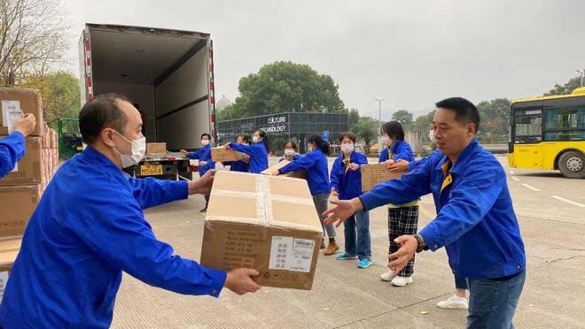 【“纺织CQ9电子 CQ9传奇电子之光 · 爱益行” 】温暖行动进行时：再战疫情达利丝绸为多地捐赠20万只口罩(图5)
