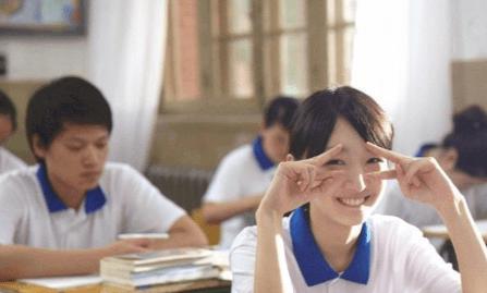 CQ9电子 CQ9传奇电子为了防止伤感情同学聚会提前统一发服装结局却同样“尴尬”(图10)