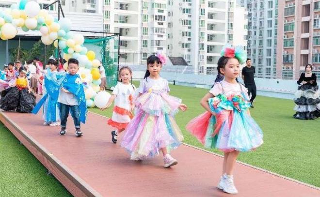 CQ9电子 CQ9传奇电子“萌娃走秀重塑之美”儿童服装设计互动体验日活动圆满闭幕(图3)