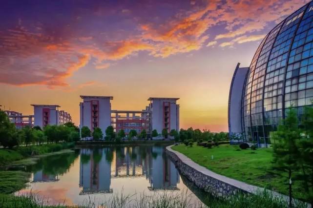 武汉纺织大学怎么CQ9电子 CQ9传奇电子样？行业特色高校！(图4)