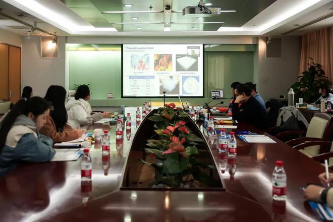 【看点】为未来纺织发展定制“中国方案”？来听听他们在东华怎么说CQ9电子 CQ9传奇电子(图4)