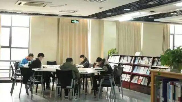CQ9电子 CQ9传奇电子武汉纺织大学怎么样？名师云集教师入选全球榜单！(图3)
