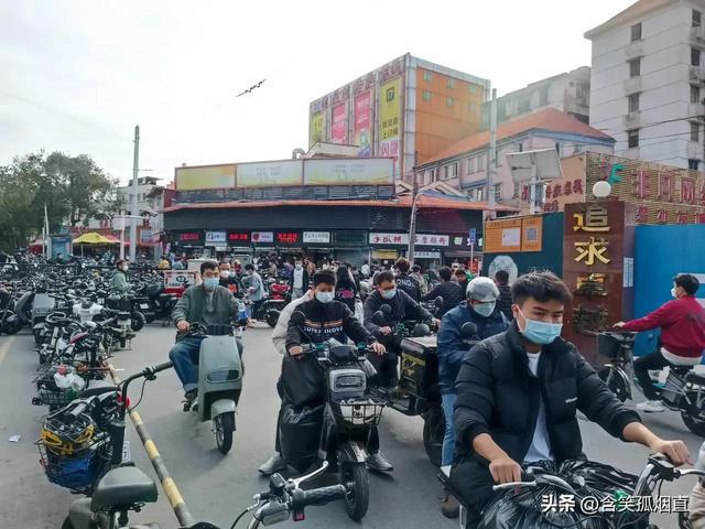 广州中大布匹复市看广州服装产业链上的苦与乐这3点最具代表CQ9电子 CQ9传奇电子(图6)