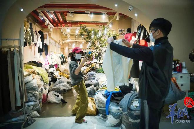 CQ9电子 CQ9传奇电子【动态】中大纺织商圈有序复市 多个商户开始招工备货 这个冬日看见春天(图8)
