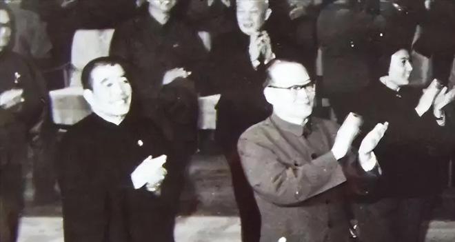从纺织CQ9电子 CQ9传奇电子工人到中央委员她曾任天津市革委会副主任1977年被审查(图4)