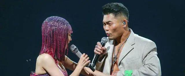 蔡依林堕落了啊！演唱会服装太暴露引争议自认出道至今最大尺度CQ9电子 CQ9传奇电子(图5)