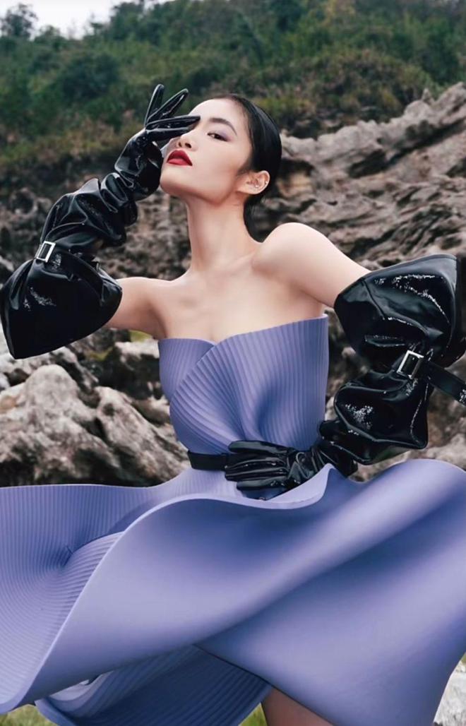 真正的模特不靠服装！把芭蕉叶、瑜咖垫穿身上也能拍成时尚大片CQ9电子 CQ9传奇电子(图4)
