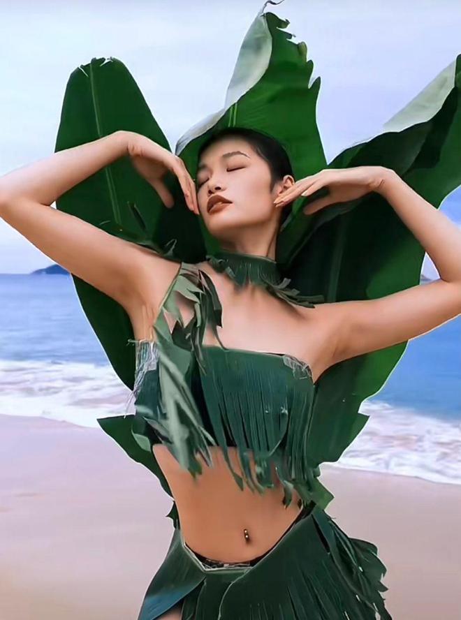 真正的模特不靠服装！把芭蕉叶、瑜咖垫穿身上也能拍成时尚大片CQ9电子 CQ9传奇电子(图6)