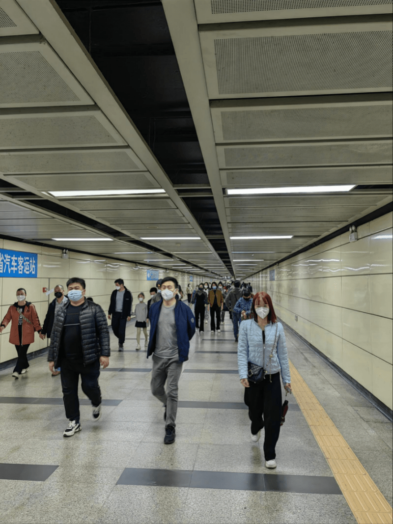 广州服装批发市CQ9电子 CQ9传奇电子场重现“烟火气”！有服装市场启动新春购物节