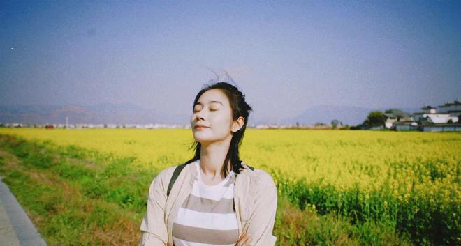 同一个演员 演完卿卿CQ9电子 CQ9传奇电子日常再演无忧渡 换了服装你还能认出吗!(图5)