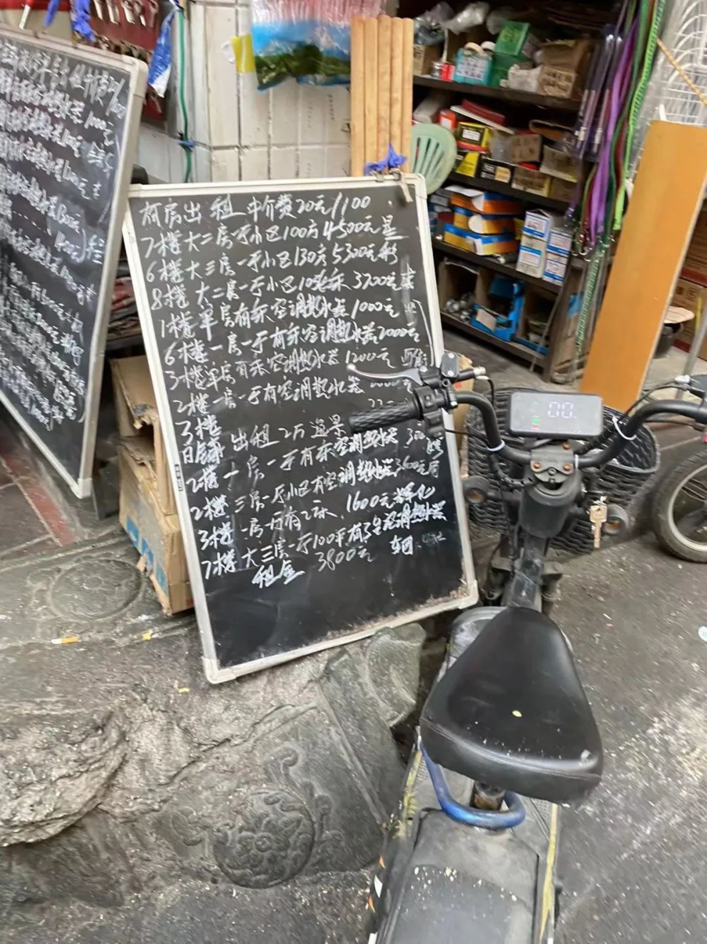 过年不回家留守在广州“湖北村”的纺CQ9电子 CQ9传奇电子织人(图10)