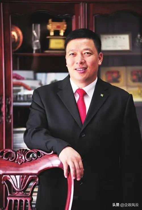 从泥瓦匠到行业霸主是什么让陈建华把企业从亏损做到300CQ9电子 CQ9传奇电子0亿的？(图5)