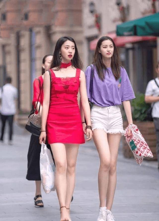粗花呢面料的服装不仅时尚保暖而且彰显优雅气质和高级感CQ9电子 CQ9传奇电子(图5)