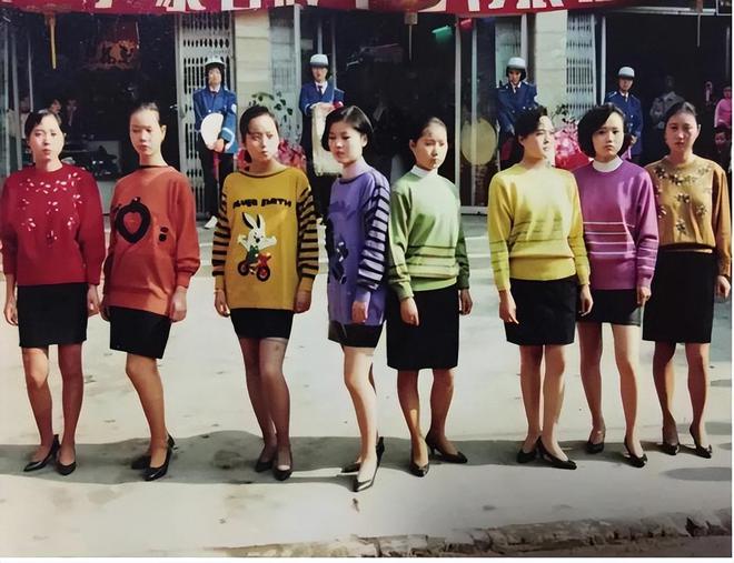 90年代服装更潮？现在年轻人大呼老土是不懂那时的疯狂！CQ9电子 CQ9传奇电子