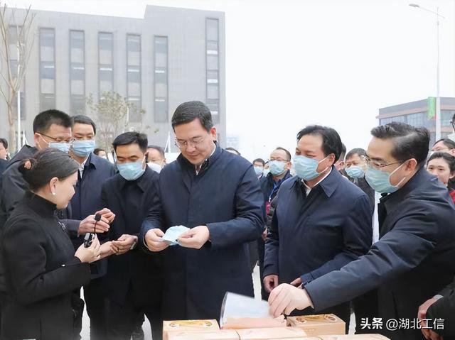 全省工业经济“开门红”调度会暨纺织服装产业技改经验交流现场会在仙桃召开CQ9电子 CQ9传奇电子(图5)
